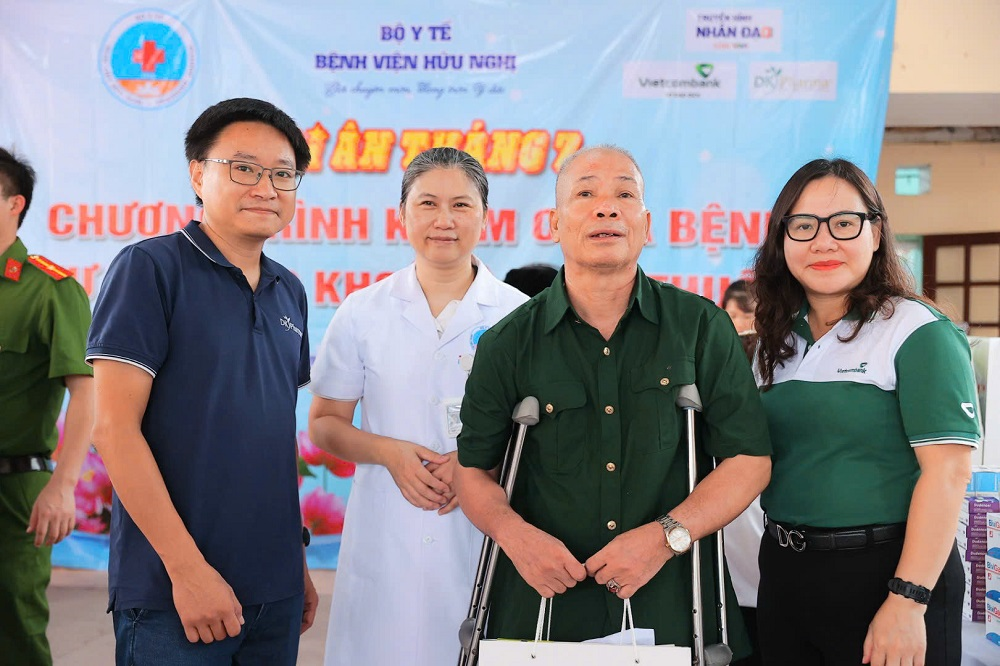 Khám bệnh miễn phí, tri ân người có công tại Lạng Sơn